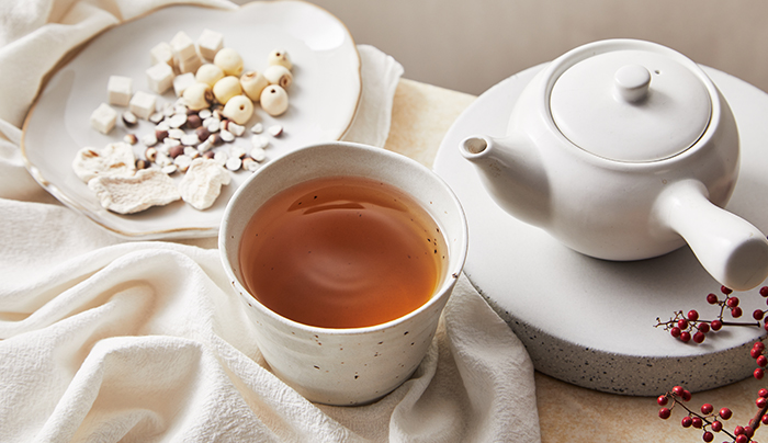 四神滴雞精有助改善疲勞感及睡眠質素，讓媽媽們更有動力陪伴小朋友成長